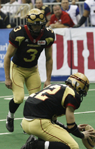 Glas Kick.jpg